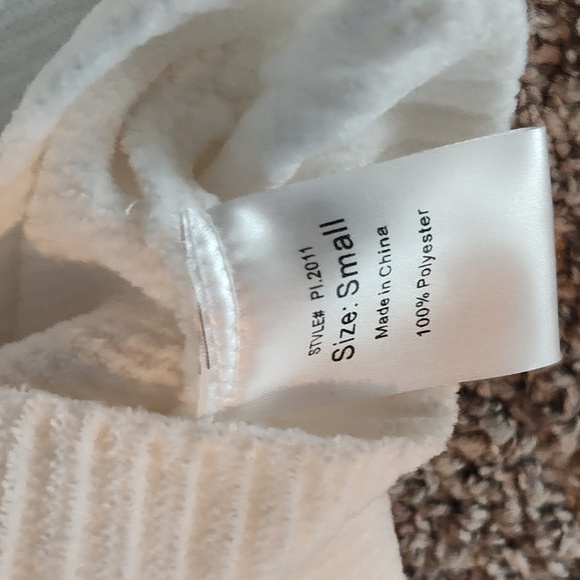 Pink Lily White and Blue Stripe Sweater Size Small - Picture 8 of 10